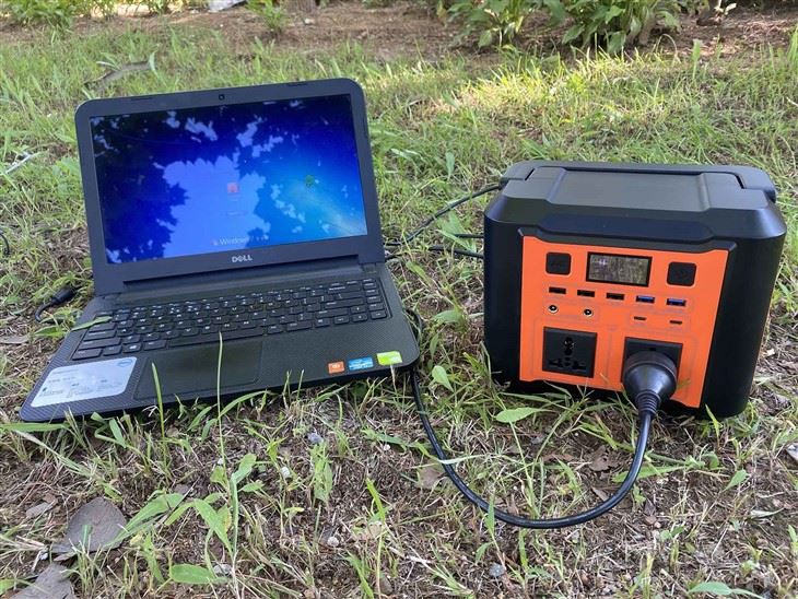 Bærbar strømforsyning 300W